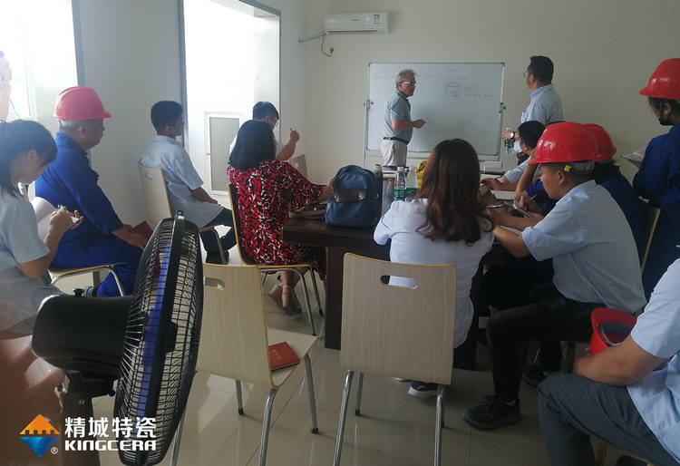 湖南1xBET特邀意大利专家举行质量治理培训