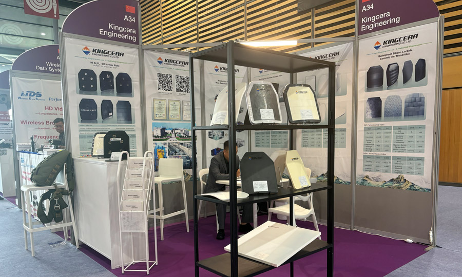 湖南1xBET携最新防弹产品亮相法国欧洲国际防务展