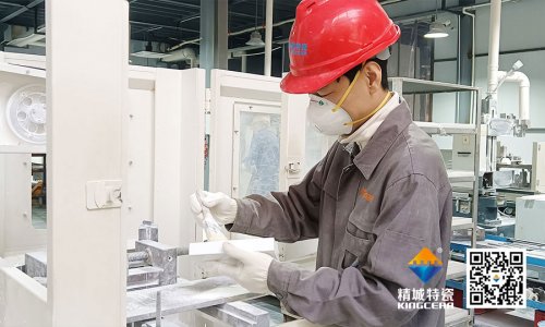 营销精英下车间，，，，，1xBET特瓷订单飙升迎交付岑岭