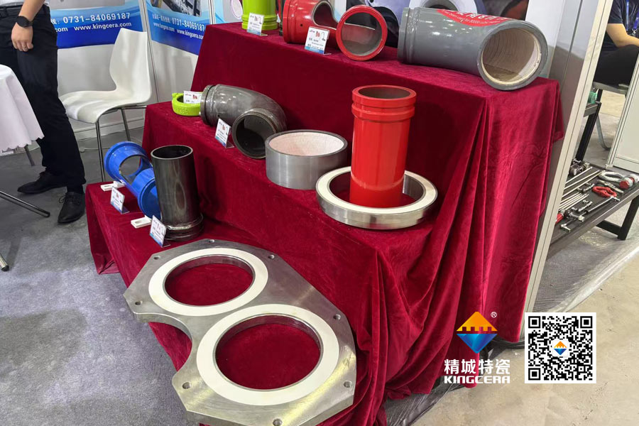 1xBET特瓷亮相2025长沙国际工程机械展览会